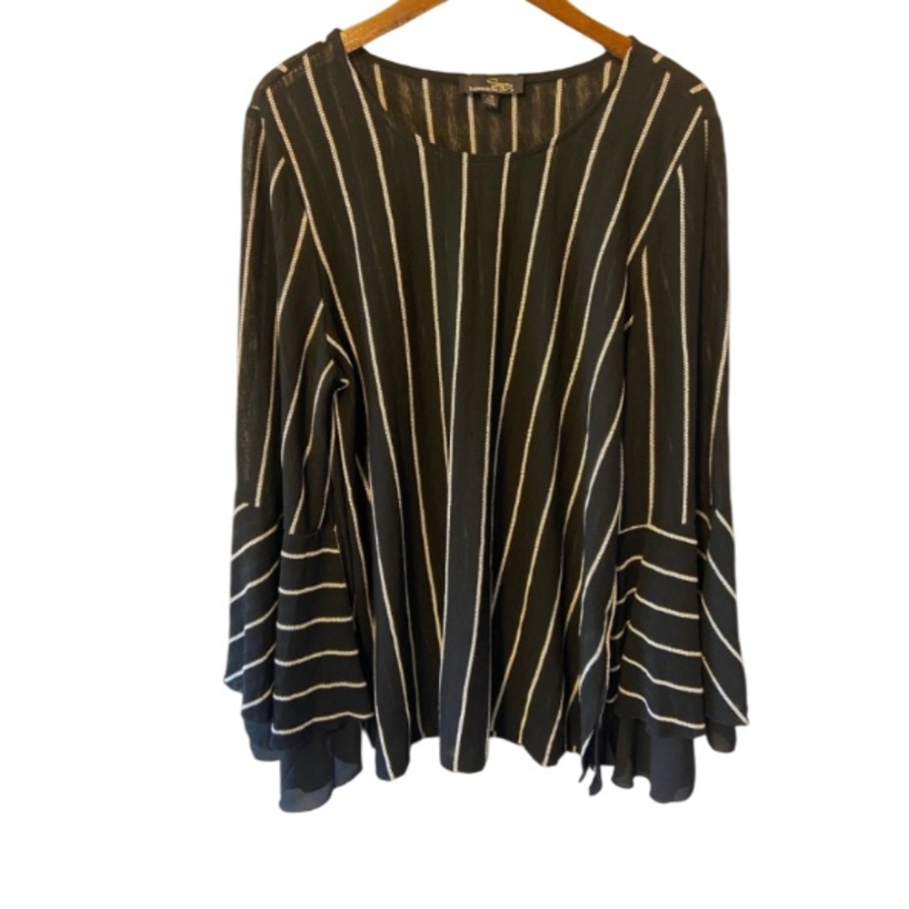 Suzanne Betro Bell Sleeves Top Size 1x